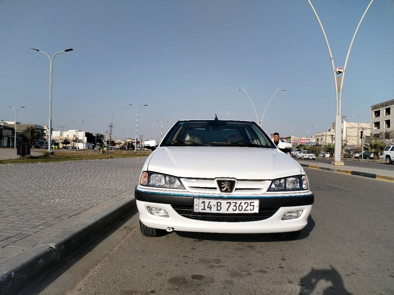 بيجو بارس موديل 2025 حره بأسمي صار 3اشهر من استلمته من الشركة السيارة ماشيه 12الف كفالة عامه ماعده كم زلغ ولد الحرام زلغوه بمفتاح حسد عيشه مايبينن بل صور مواصفات السيارة دبل ايرباك السائق والعبري انذار سرقة تقفيل البيبان تلقائي عند التحريك اشاير بل مري تحكم بل مري كامل نضام اي بي اس مانع انزلاق ويل كب خمس تايرات دوشمه ارضيه جلد الصندوك جلد مكينة 1800 الف وثمنميه السعر 96 وبيه مجال قليل السيارة صارت عليه بشده هيه ورقم تحويل ثاني يوم مكاني البصرة القبلة رقم تلفوني *********** متواجد وتساب شريحة