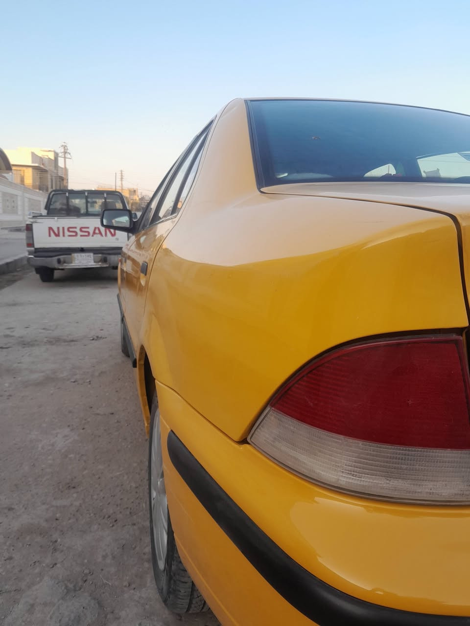 سمند للبيع موديل 10 سياره جاهزه تخم تيار حداديه مكينه كير كفاله السياره بسمي رقم نكليز عده التبريد مايشتغل سياره مكفوله من التبديل فقط صبغ بدوسه والباب الخلفي جاهزه من كلشي فقط تبريد عطلان السعر 45 ورقه وبيه مجال بسيط رقم الهاتف ***********
