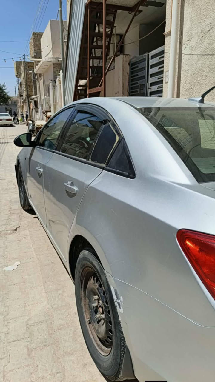 سيارة شوفرليت ٢٠١٣ وارد أمريكي
مكينه ١٨٠٠ بلادي مبدلة جديد 
حدادية كله من الزينه 
جانت مصبوغة عام بسبب جراد هذا موضح بلسونار
السياره اصولياتهه كامله باسم المشتري تحويل ثاني يوم 
صور الكفر مال سياره موضحه رقم ناصرية مكانها العمارة سنويه نافذه ل ٢٠٢٧
تاخذهه حسب القناعه 
سعرهه ٥٥ ورقه
رقم صاحبهه موجود واتساب هم
***********
