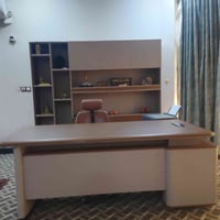 مكتب كامل • كرسي مكتبي • عارضه