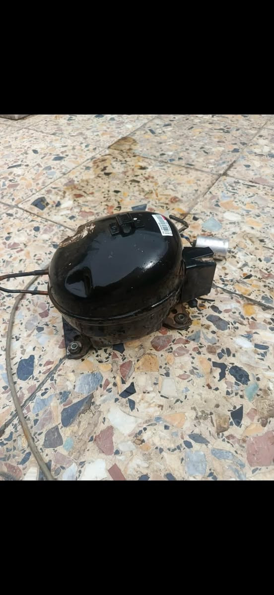 جهاز رياضه دبل ماطور جبلي وزن ١٥٠ بي عطل السعر ١٠٠ وبي مجال ماطور ثلاجه شغال ٢٥ وبي مجال تانكي مي ١٠٠٠ لتر غير مستعمل السعر ٦٠ حمامه ملكيه مع القفص ٧ الف ٤ قفاصه سعر ١٥ الف فرن غازي ٢٥ الف مكان بغداد الجديده موبايل ‭***********‬
