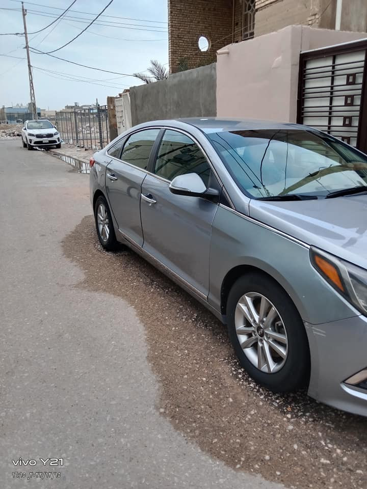 السلام عليكم سيارة سوناتا موديل 2016 وارد امريكي سيارة نص فول حادث چاملغات الايمن والايسر بدون شواصي ولا  دواخل 140 وبيه مجال 
للاستفسار الاتصال ع هذا الرقم
*********** النجف, العراق
