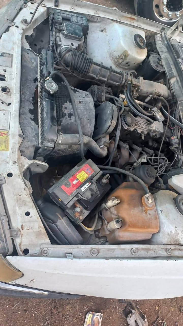 سلام عليكم موديل ٩٣ باسمي رقم ديالى كير اوتو مرات يبوش هيه وبارده من تحمه يستقر والمحرك بي خيط بخار كلش قليل مكان السياره بغداد دوره السعر ٢٠ 
مبايل *********** واتساب
