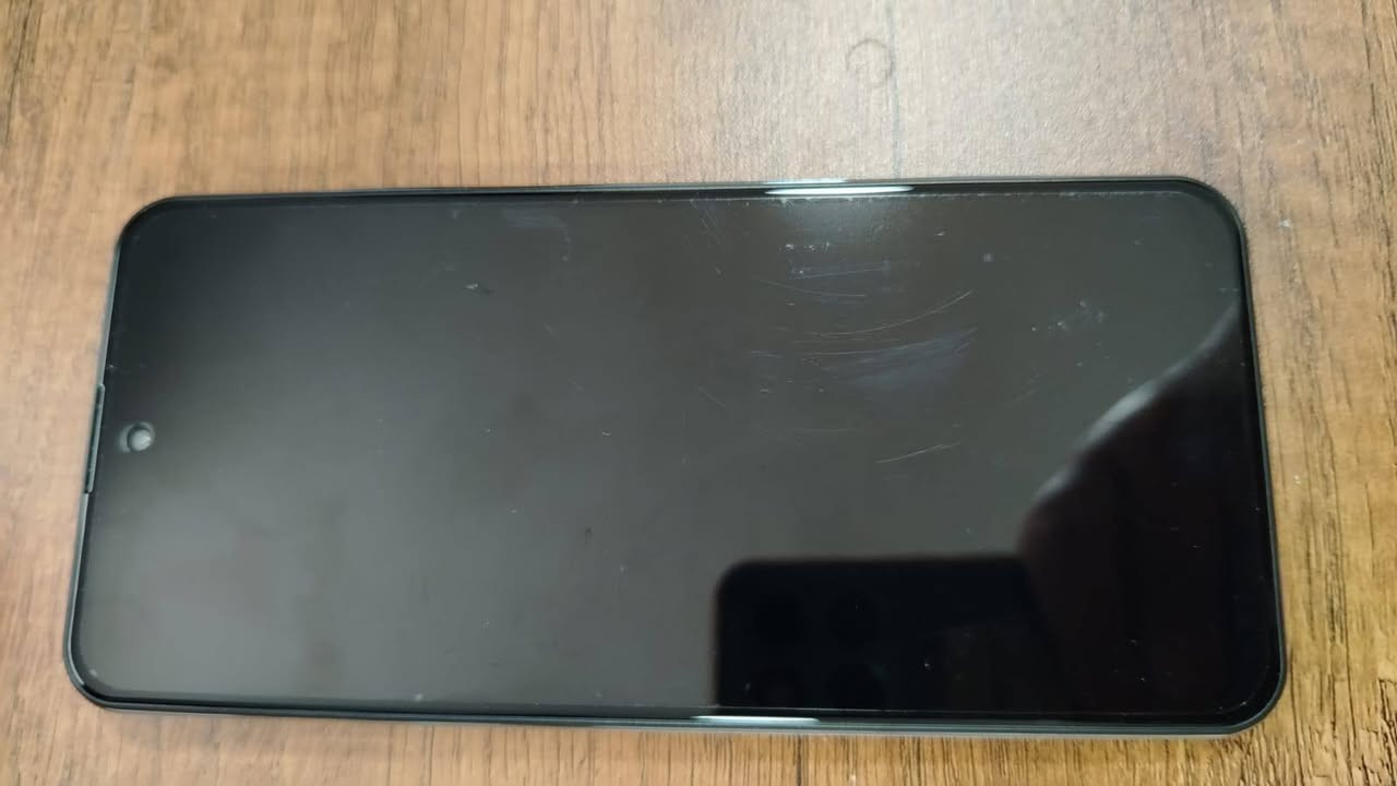 جهاز   TREIND Ai 17 Air
جهاز جديد ما مستخدم 

✔️مميزات الجهاز ✔️

✔️ ذاكره 1تيرا 

✔️ رام 24 

✔️ بطاريه 5000mAh³

✔️ شاشه 6.6inch

✔️ كفر حمايه 

✔️ لاصق شاشه 

✔️ كيبل شحن 

💯💯 ملاحظه.. الجهاز مدعوم بالذكاء الاصطناعي Ai يعني يسهل عليك الاستخدام بنسبه 100/100 

الجهاز مقارب كلش لنظام الايفون 

سعره 200 الف وبي مجال 💰💵 

للتواصل خاص او ع الواتس ***********
