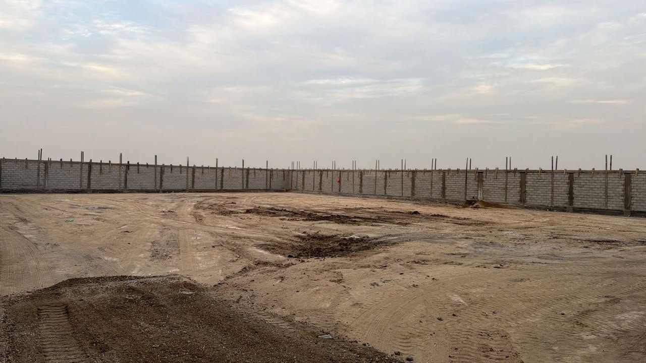 سلام عليكم اليوم جبنالكم دونم طابو زراعي سند 25بنص مربع المزارع والشاليهات بصف مزرعة التألق خدامات كاملة من ماء وكهرباء ومحفور بي بير التواصل ***********
