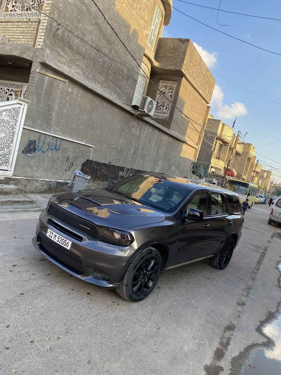 السلام عليكم دورنكو موديل 2017 حادثها مرفق بل منشور السياره بدون دواخل السياره جاهزه و جديده ماناقصها شي 
مواصفات 
بصمه تشغيل 
بصمه بواب 
تشغيل عن بعد 
حساس امامي 
حساس خلفي 
تحكم ستيرن جيهتين
مانع نزلاغ 
ثلاث انضمه قياده 
سبعه راكب 
كير ماوس 
ماشيه90 الف حقيقي 
محرك المرغوب بدون دوانز 
السياره جديده و جاهزه من كل النواحي رقم بغداد بسمي الدولي تحويل ثاني يوم وين مايعجبك مكان السياره بغداد رقم الهاف *********** مكان السياره بغداد الرصافه
