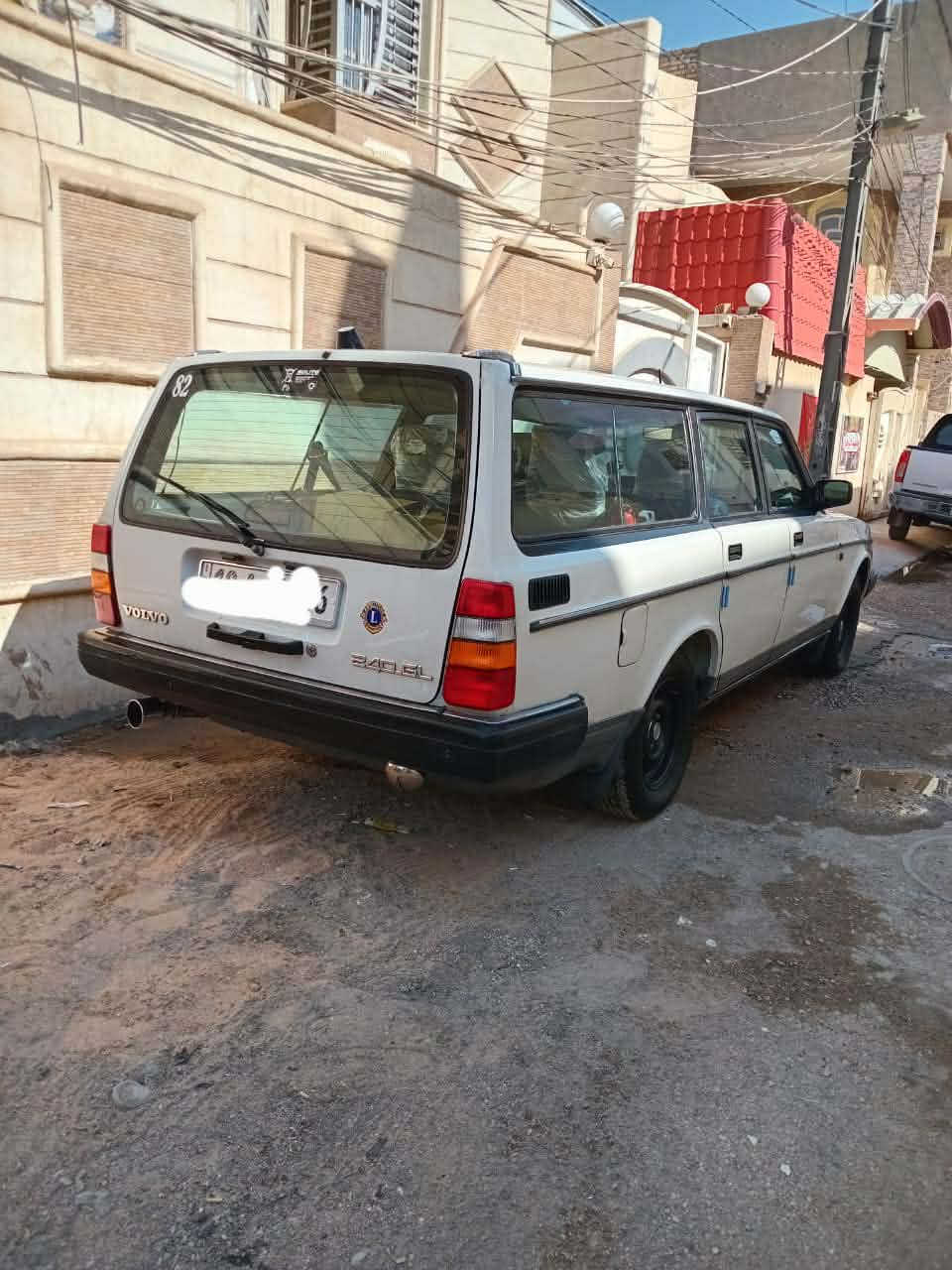 فالفو 240

مكينه بلادية 

موديل90 

رقم الماني جديد 

العنوان كربلاء
 السعر 65 وبيها مجال 
***********
