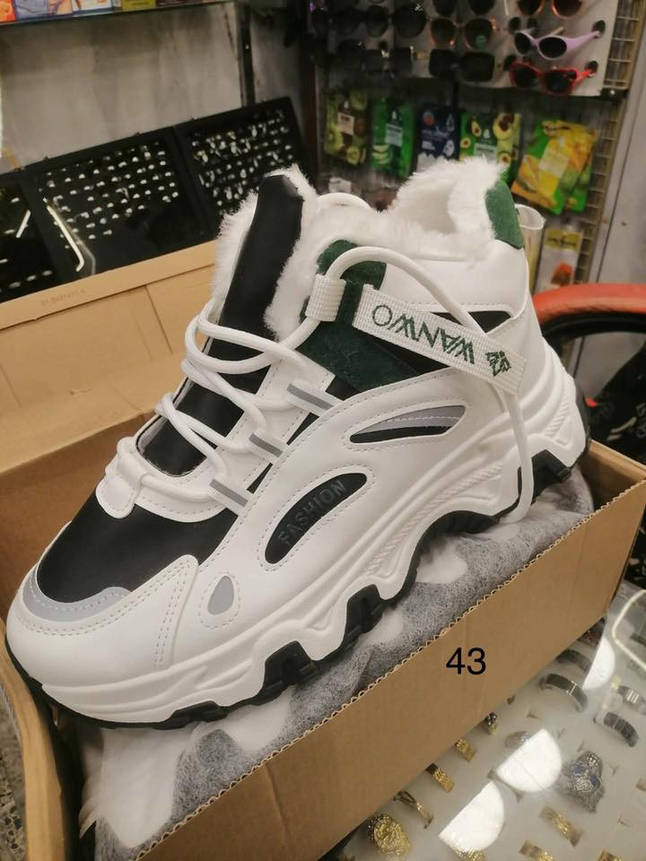 السلام عليكم
سعر حسب قطعه 
يوجد توصيل ٣ الف فقط
قياسات فقط معروض


**إذا كنت صاحب هذا الإعلان وتريد حذفه لأي سبب، رجاءا أرسل رسالة إلى الدعم الفني**