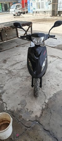 دراجة ماكس عدلة للبيع نضيفة السعر 450الهاتف 07702619975