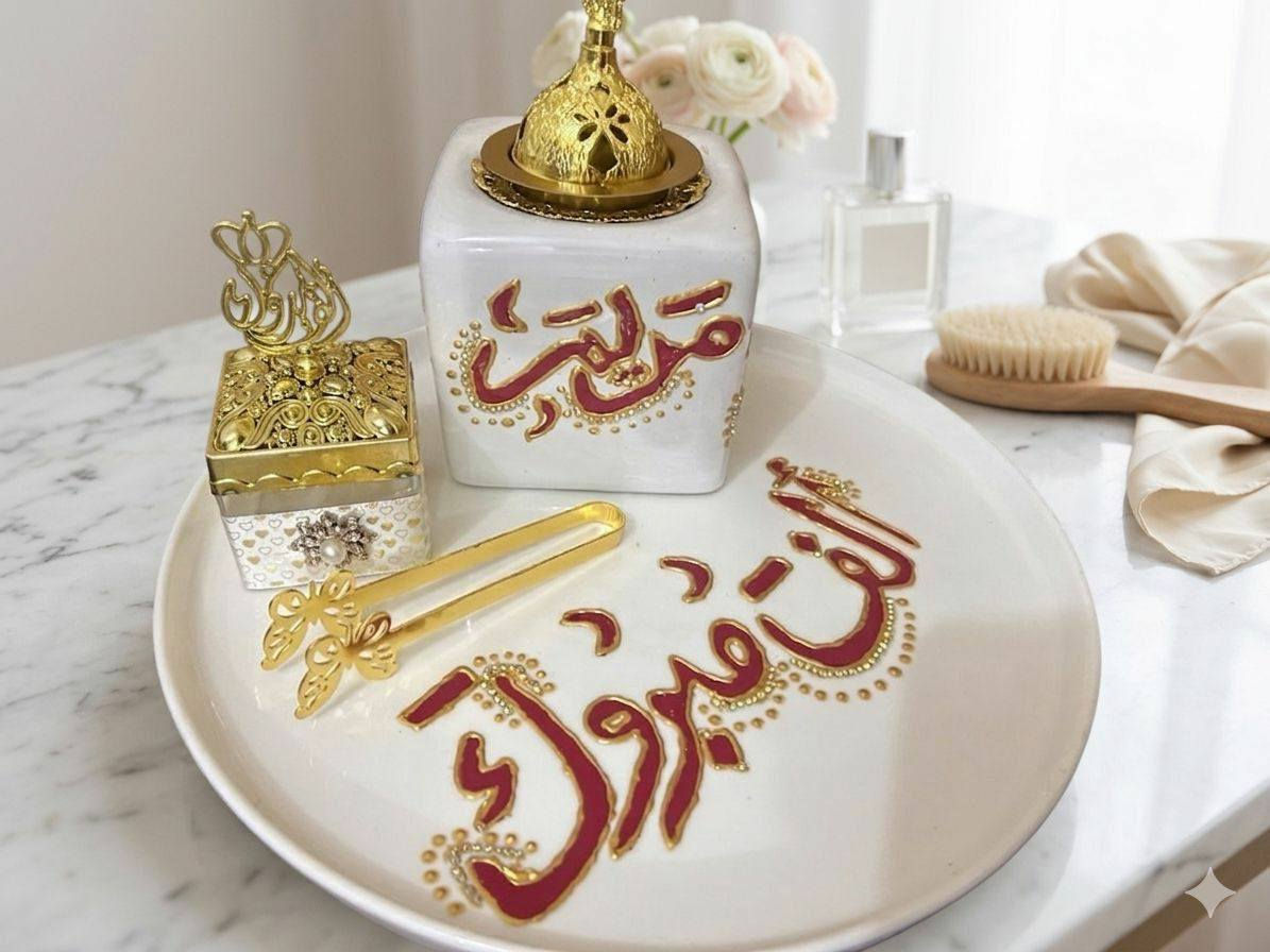 ✨
بلمسة حب وأناقة…
نقدملكم ست مميز للعروسين 🌸
مبخرة +  كوابة + فرج شعر
تصاميم راقية تنكتب حسب الطلب وبأدق التفاصيل 💫
هديتكم مو بس شي… ذكرى تبقى وياهم طول العمر 💍
من بيج زمرد… 
رسم على الزجاج{حسب الطلبات}
للحجز دايركت💫💬
يتوفر توصيل لكل المحافظات 🚕


**إذا كنت صاحب هذا الإعلان وتريد حذفه لأي سبب، رجاءا أرسل رسالة إلى الدعم الفني**