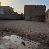 كوت حي الحكيم • ١٨٠م • قريبة عالشارع العام