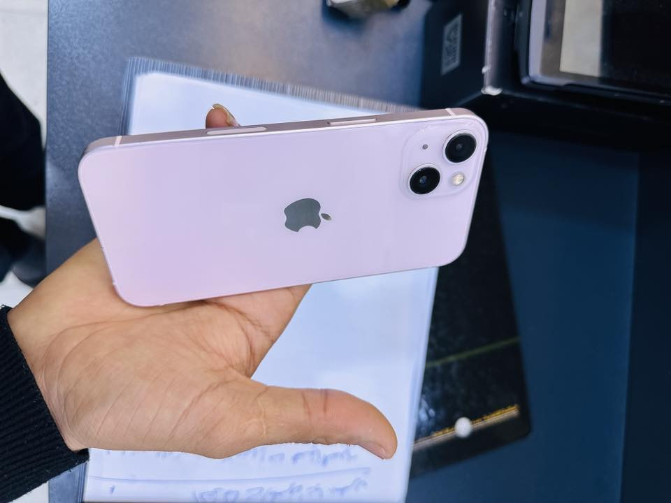 ‏ايفون 13 فقط 
فول نضافة 
مكفول من كلشي 
 بطارية 89

ب450 وبي مجال

***********
