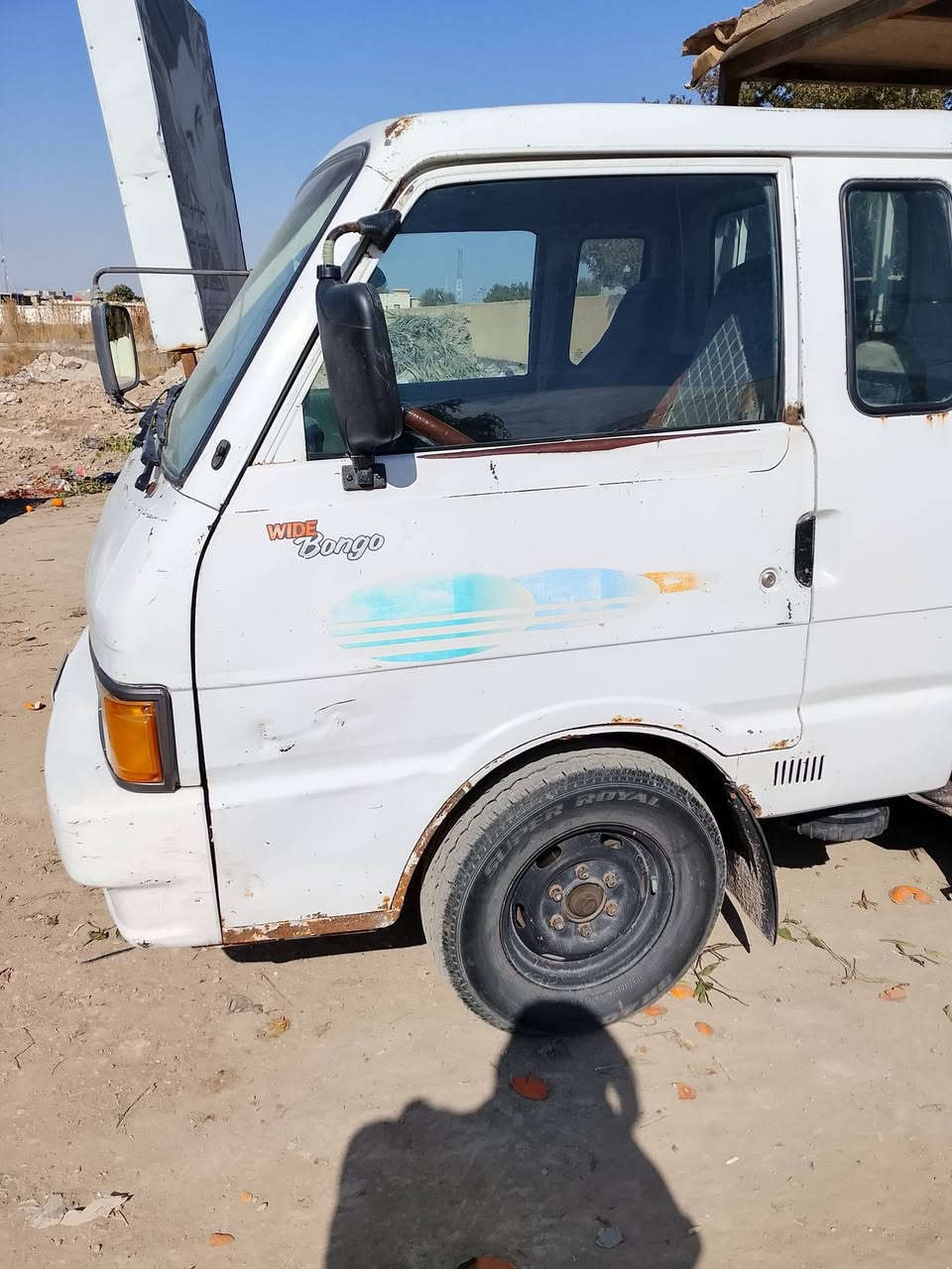 السلام عليكم كيه بنكو ٩٥مكفوله مكينه كير اكسن شاصي رقم شاصي بسمي مداور ثاني يوم حداديه جديده سياره بلاديه خير منه الله كفاله عامه السعر ٥٥ ***********
