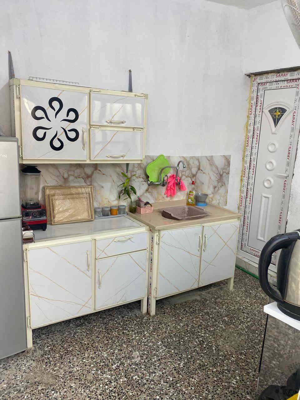 اللهم صل على محمد وال محمد
دار للبيع 60 متر ركن غرفه وصاله ومطبخ وصحيات
العنوان النجف الاشرف حي الرحمه شارع السوق
اي استفسار اتصل على هذا الرقم او مراسله الصفحه او مراجعه المكتب الكائن في حي الرحمه نهايه شارع 20 مكتب سور النجف
*********** واتساب
***********اتصال
