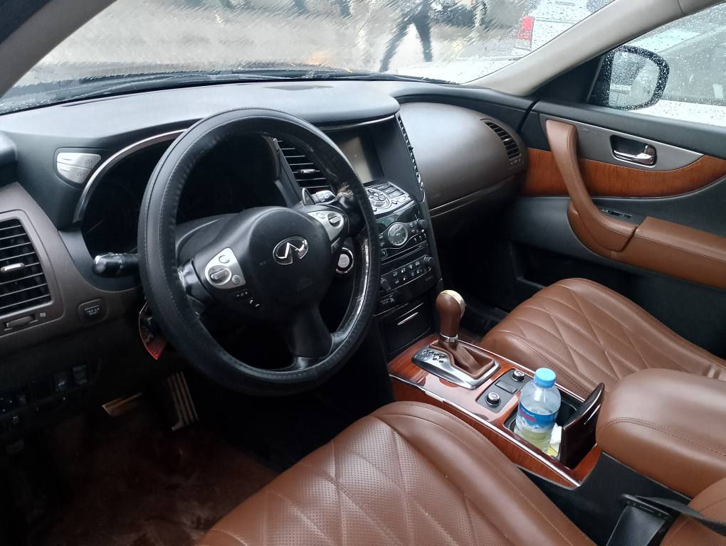 انفنيتي QX37 2015
وارد خليجي
كير ومحرك بشرط 
6 سلندر 
نص باب و نص جاملغ صبغ
مكان زاخو
*********** 
عندي واتساب زاخو, دهوك
