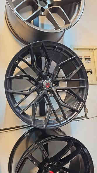 السلام عليكم 
ويلات حجم ٢٠ رياضيه 
تو سايز فورجد 
ينشد جارجر و جالنجر موستانك 
احمد ورمزي شارع فلسطين 
احمد ورمزي مجمع المشن 
***********
***********
***********
