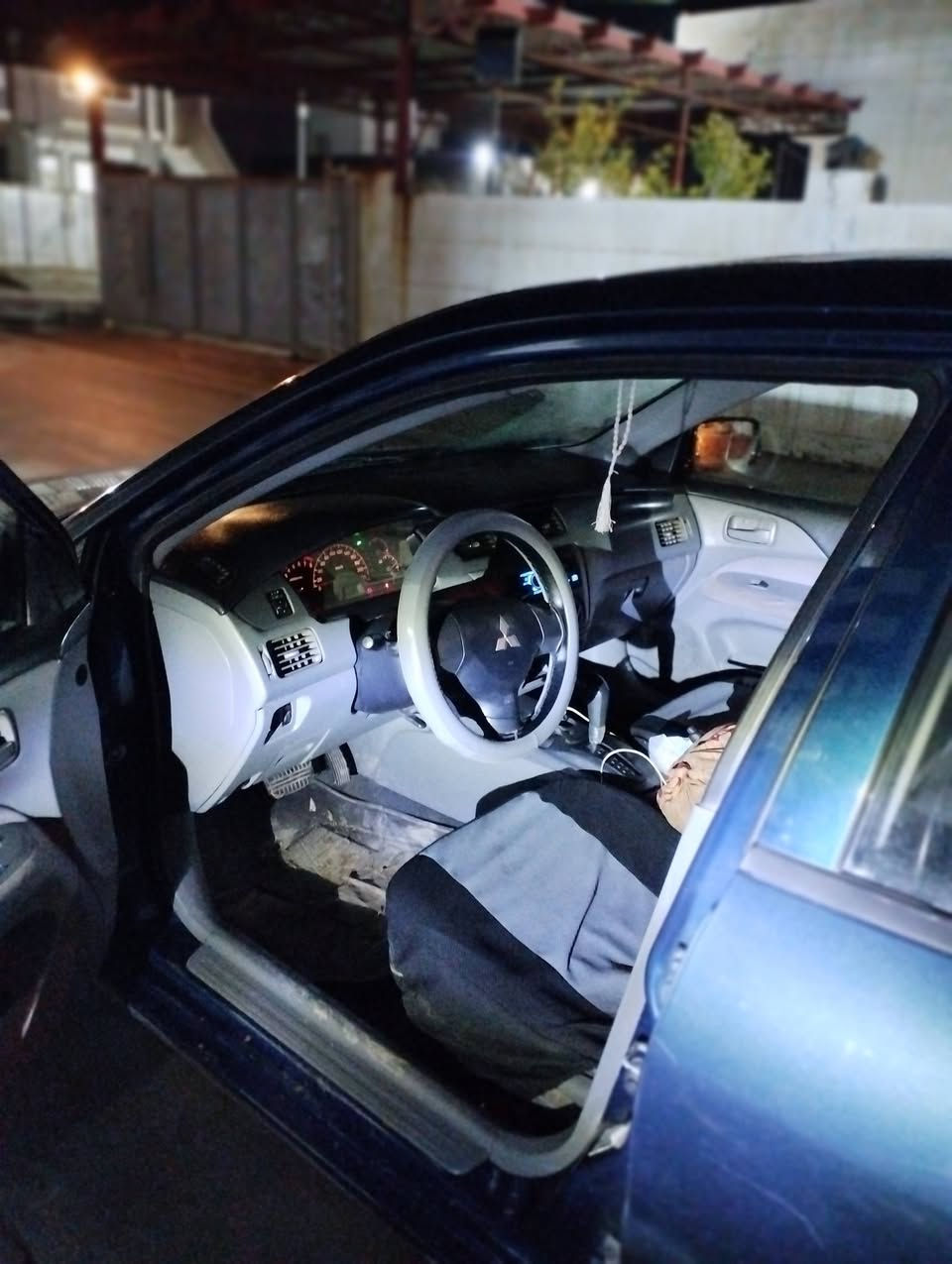 لانسرموليد 2010محرك كبيرقرش كير اوتوماتيك جوم كهرباء كير محرك شرط بيهه جاملوغ خلفي وياباب خلف الساق ويا بونيت مصبوخ بدون معجون ليغرض بدون ضرب جرد بسمي موجود بطاقات بانزين سنوي لي حد 27شهر 6سعر78ورقه بيهه مجال هاذه رقم موبيل*********** عنوان كركوك
