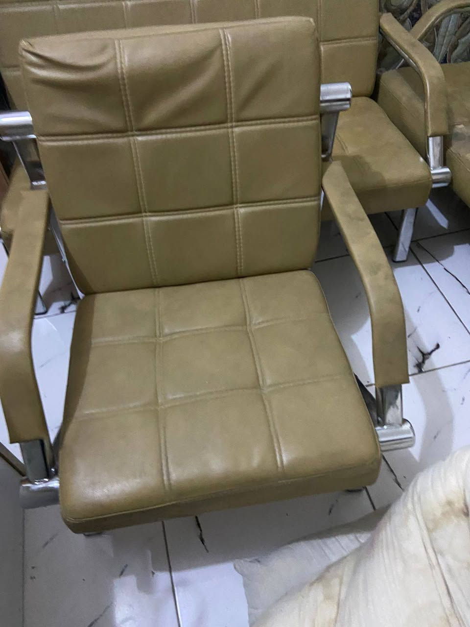 السلام عليكم ميز مكتبي وتخم مكتبي للبيع استعمال قليل سعر 250


**إذا كنت صاحب هذا الإعلان وتريد حذفه لأي سبب، رجاءا أرسل رسالة إلى الدعم الفني**