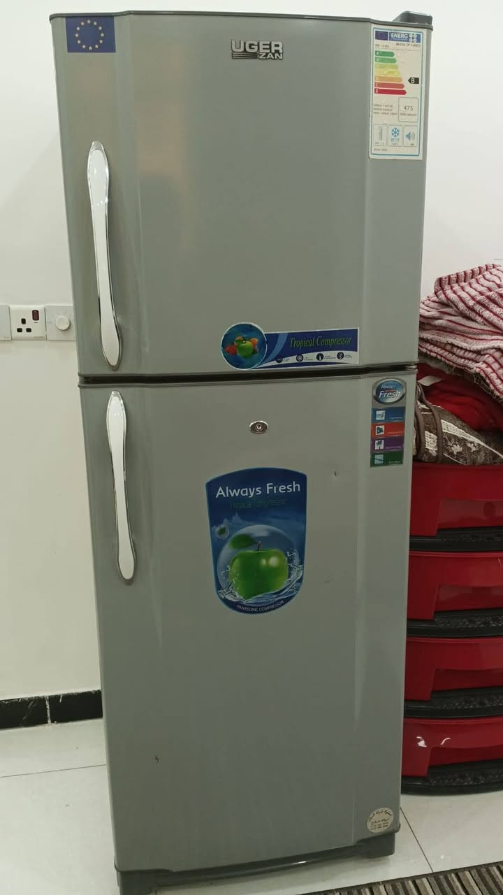 السلام عليكم عندي بلازمه الاصليه حجم ٥٥ ام نت وعندي هاي الثلاجه اخت الجديده للبيع ***********
