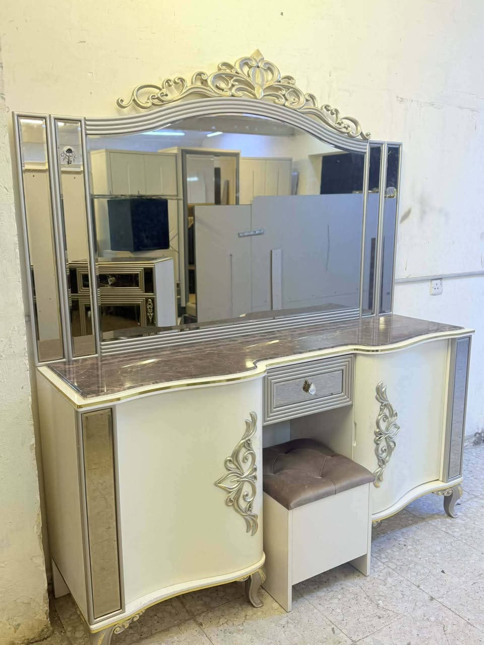 ملكيه نضافه فول
شد ونقل مجاني داخل بغداد


**إذا كنت صاحب هذا الإعلان وتريد حذفه لأي سبب، رجاءا أرسل رسالة إلى الدعم الفني**