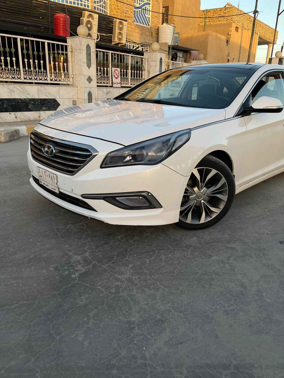 سوناتا خليجي 2015 شكل ل 17
بنراما بردا جوانب حساسات 
نضام ايكو وسبورت 
تدفئا تبريد 
شاير بل مري
تقعتين تبريد
محرك ٢٤٠٠ دوش 
ميسان قضاء المجر الكبير 

سعر ١٣٧ وبيها مجال 
بيها قطعه وحده صبغ قطرت معجون مابيها 
#***********
