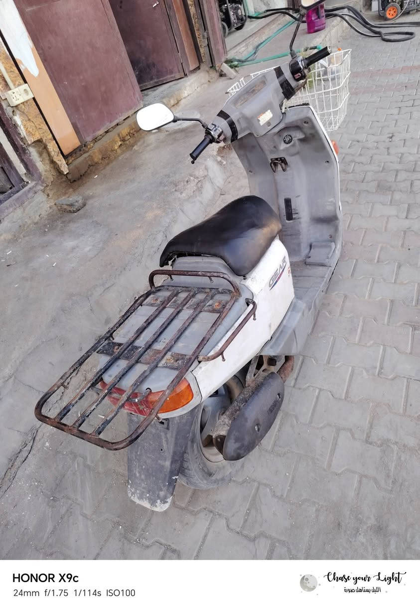 السلام عليكم
دراجه بيكم ياباني

نظيفه كلش برقي ممفتوح بيها

دراجه مال أسواق شهرين وعزلت الأسواق
حتى ممغسوله عليها تراب

ونتركت بالبيت اني ماخذها رمبه ٩٥٠ وصل الشراء موجود 

السعر٤٥٠

وبيها مجال

***********
