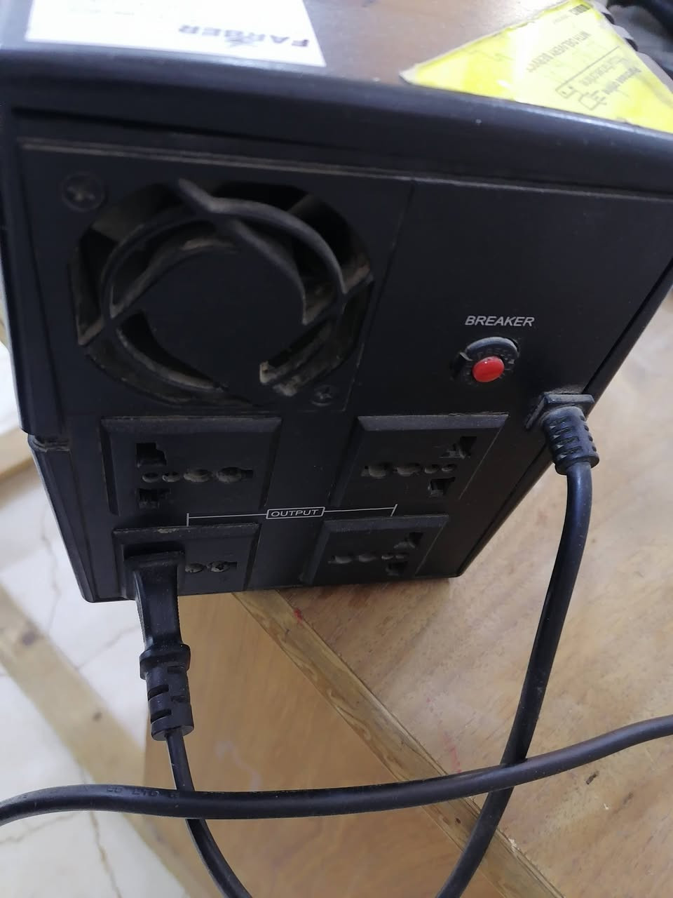 السلام عليكم.
​📌 للبيع: يو بي اس FARBER حجم 1500VA نظيف جداً 🔋.
​ جهاز UPS FARBER (1500VA / 720W)  بحالة ممتازة ومستعمل قليل.

​البطاريات: جديدة 100% ومبدلة جديدة (نظام 24V بطاريتين مو وحدة، يعطي وقت تشغيل طويل).

​السعر: 60 ألف
​المكان: الفلوجة
​التواصل: الشراي يراسلني خاص، والما يشتري لا يظل يعامل بالتعليقات رحمة لوالديكم.


**إذا كنت صاحب هذا الإعلان وتريد حذفه لأي سبب، رجاءا أرسل رسالة إلى الدعم الفني**