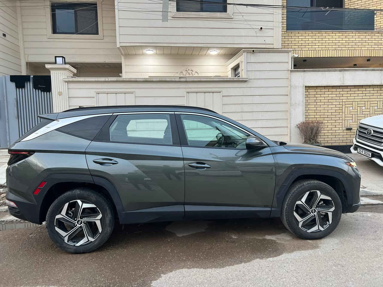 توسان 2023 امريكي htrac مكينه 2500gdi
بصمه 
فتحة 
كشنات جلد كهرباء 
تدفئه كشنات 
جنطه كهرباء 
السياره بنيد ودعاميه مبدلات وكلير يم قبق البانزين 
السعر 178 
***********
