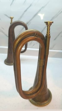 بوق نحاس • قديم مختوم • صنع لندن