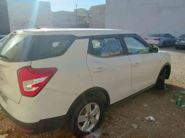 السلام عليكم سياره سانك يونك XLVموديل 2016 رقم دهوك سنويه جديدة لحد 2028 مكينة بيها  صرف بخار 
للاستفسار *********** السعر 80وبيها مجال قليل
