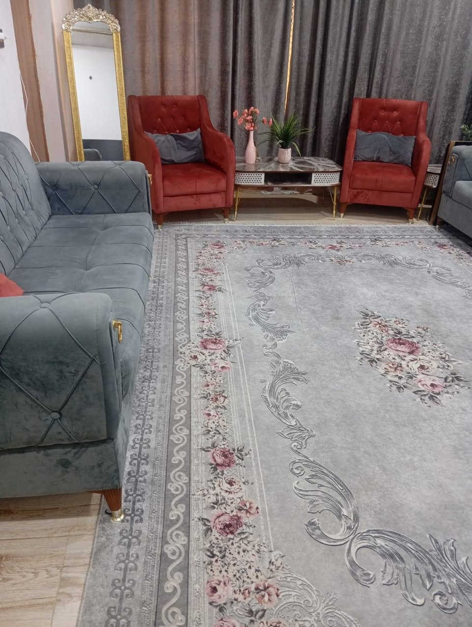 قنفات البيع تركي كلش نضيفات ستخدام قليل مع برده مع جوته برنت كوشايات كل هاذه سعر ٦٠٠ وبي مجال


**إذا كنت صاحب هذا الإعلان وتريد حذفه لأي سبب، رجاءا أرسل رسالة إلى الدعم الفني**