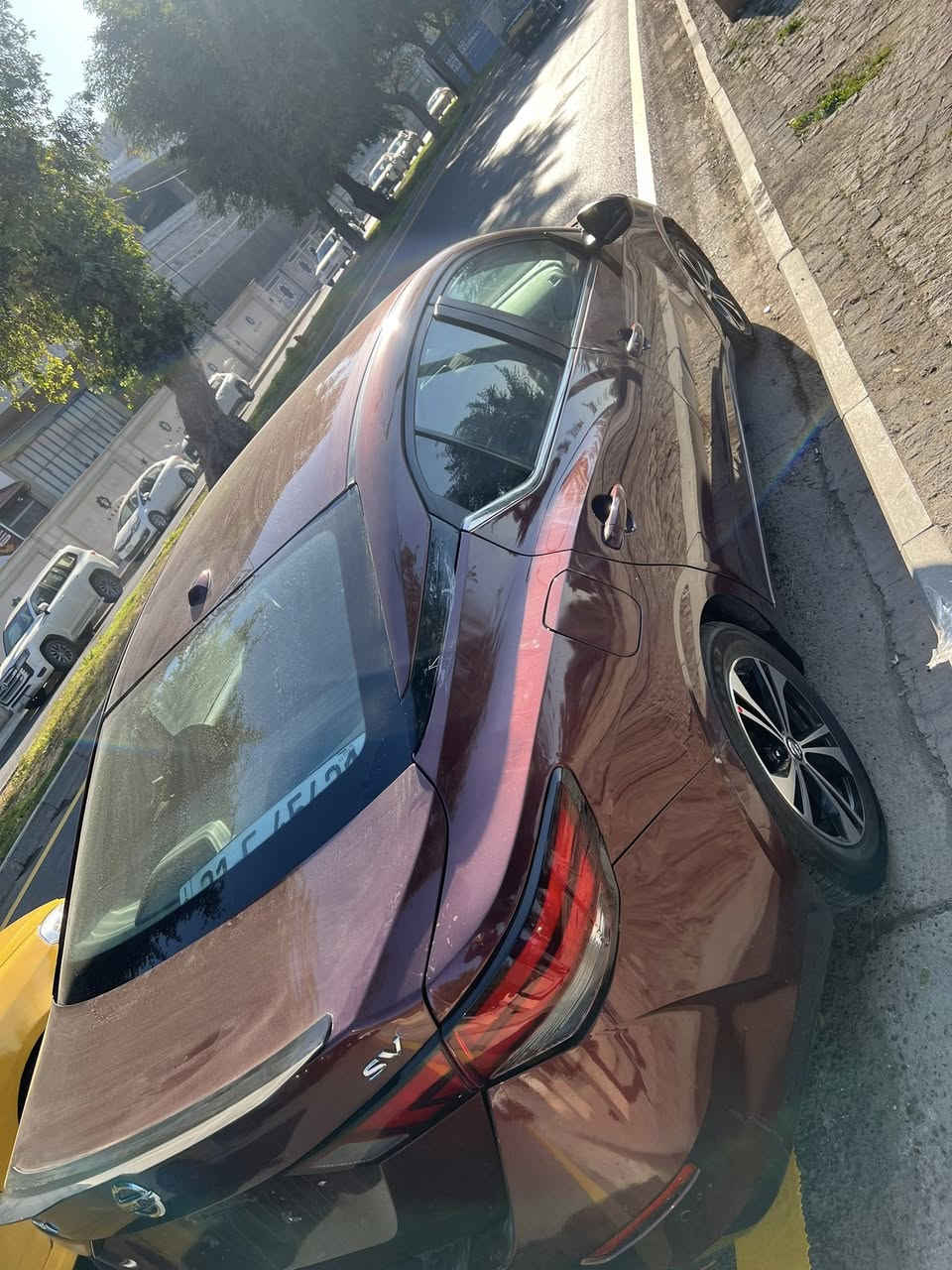 السلام عليكم نيسان سنترا SV موديل 23بدونً دواخل بدون ايرباك فقط تبديل قبغ جنطة صبغ ربع بنيد وخشم جاملغ سيارة جاهزة من كلشي هزة وتحويل او وكالة مكان سيارة بغداد دورة مراوس حسب القناعة 
السعر المطلوب 140 وبي مجال 
*********** اخوكم عمر ابو علي
