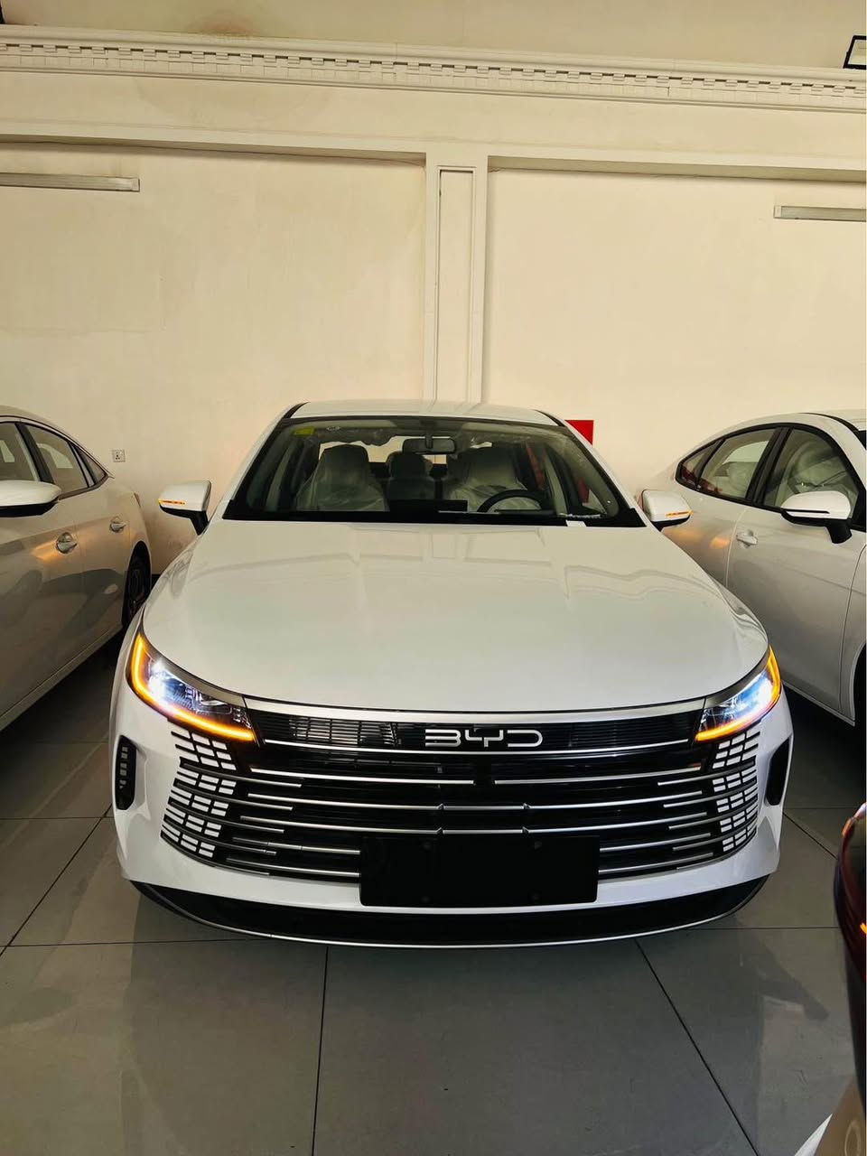 BYD DESTRO.   2025 0km ☄️
سپی 💥رەش 💥نەوتی 
بی وای دی دیسترۆیەر سفر پێنج
سێ  شێوازی لێخوڕین
هایبرێد + بەنزین + ئیڤی واتا فول کارەبایی 
تەنکییەک ٤٥ لیترە و بەشی هەزار و ١٠٠ کم ڕۆشتن دەکات
٢٠٢٥
سفر کم
کاتی نەشکاو (٣ مانگ کاتی 
) 
بە شەرتی سۆنەر

***********
#HALWEST #CARS
