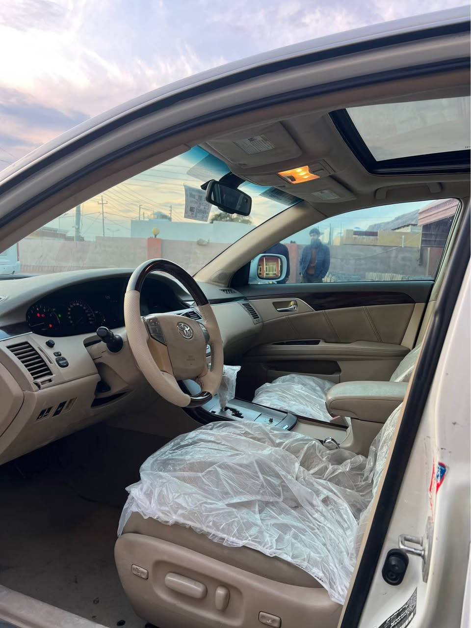 اڤلؤن 2008لئزه ري دووبي زؤر پاكه گئر مه كينه به شه رت قه پات مه سه فات لميتت فول گؤرينه وه ش ده كه م به شتئك به دلم بي شوئن سؤران *********** ڤايبه ر وه تسئاپ سحر ٦٥ أربيل, العراق
