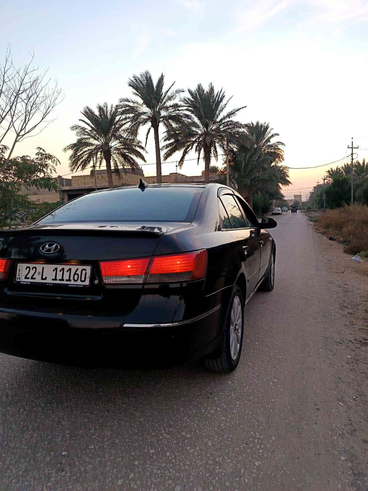 السلام عليكم للبيع سيارة سوناتة 2009 كوري رقم اربيل تحويل مباشر سيارة جاهزة من مكينة 2400 كير حدادية تخم تاير سيارة كلش حلوه احلا من الصورة شاشة سنترلوك تحكم استيرن سيارة كلش حلوه بية رشات قليلة بس اني ابيع احزام طخة خفيفة جدان جدان بلجاملغ الخلفي والباقي 
كفالة السعر 113 وبية مجال 
***********
***********
