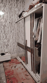 غرفه نوم تركيه ٨ فطع نضيفه جدا سعرها ٤٠٠ وبيها مجال + تخم قنفات بولستر...