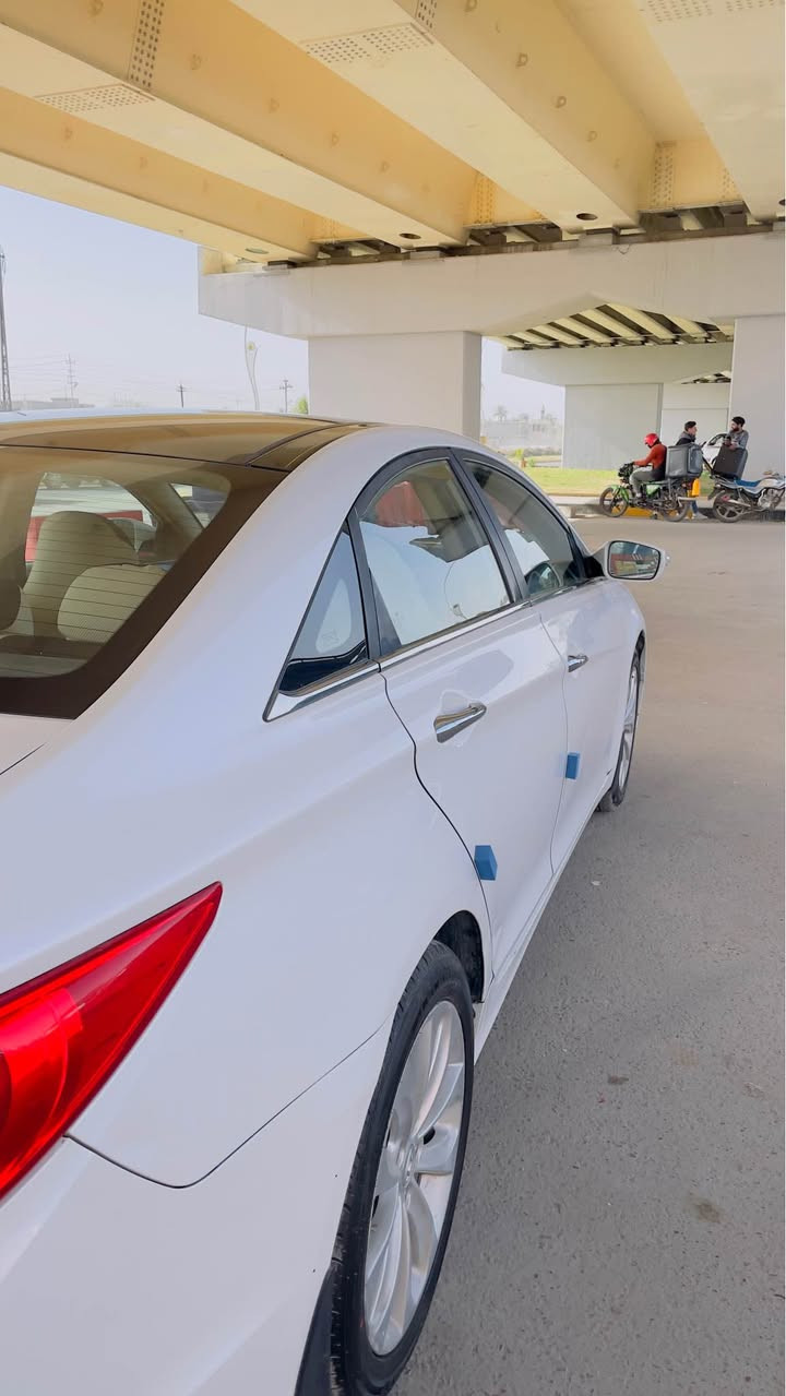 السلام عليكم
سوناتا للبيع
المديل 2011
خليجي 
فول مواصفات 
بنوراما
بصمة
كشن كهرباء
كشنات خزن
شفتات 
اشاير بلمري
مري شفط
كفالة السياره 
رقم انكليزي جديد
السعر 128 وبيها مجال بسيط
العنوان كربلاء
الرقم:*********** كربلاء, العراق
