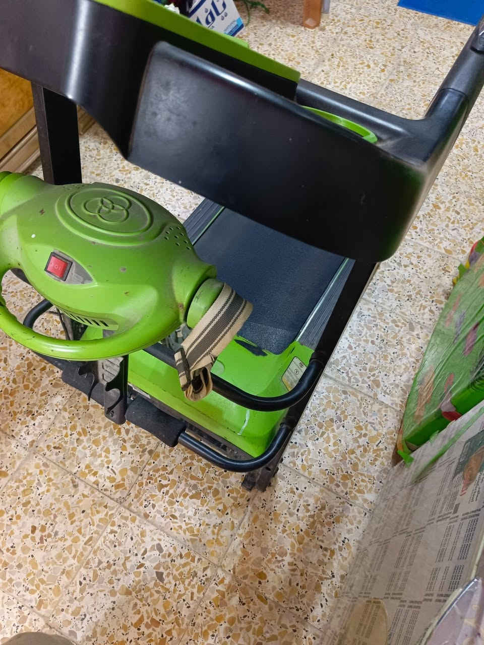 سلام عليكم جهاز رياضي للبيع عطل فقط ماطور اما جهاز الهزاز شغال جهاز اخو الجديد نظيف قليل استعمال السعر ٩٠ وبي مجال  مكان نجف يريد يشتري يتفضل خاص


**إذا كنت صاحب هذا الإعلان وتريد حذفه لأي سبب، رجاءا أرسل رسالة إلى الدعم الفني**