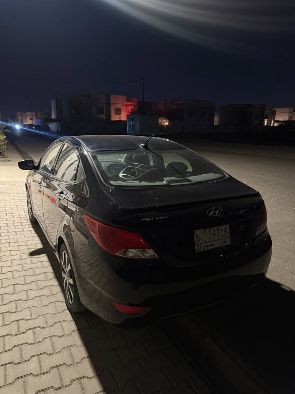 سلام عليكم اكسنت موديل 2017 
رقم مثنى  السياره حره مداور ثاني يوم 
مكاني نجف السياره تخبل الله شاهد 
كلشي مناقصها وسعرها حلو 
حادثها فقط بنيد ما مبدل مصبوغ  وبيها الدعاميه مبدله وبيها بارد شبر بلباب الخلفي فقط 
سعر 85 وبيها مجال حك جيه فقط 
***********
