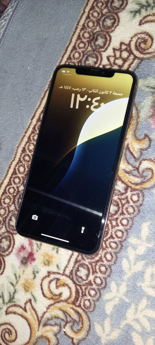 السلام عليكم متاح إيفون Xs max نموذج  m ذاكرة 256جهاز لوك شخط مابي بس مبدل بطاريه جهاز كلش نضيف .. س 210شراي تعال خاص أو اتصل واتساب ***********
