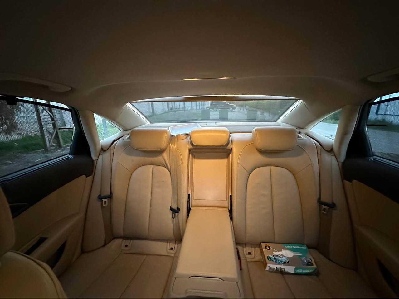 للبيع اودي A6 موديل 2013 خليجي وكاله سردار محدث 2017 قطع اصليه 
فل مواصفات محرك 2.0 توربو 
تبريد مناخ منفصل امامي وخلفي 
شاشه مخفيه 
تحكم بإنشاء وضعيات القياده 
بردات خلفيه بيبان  و جامه خلفيه 
مواصفات هواي بيه كشنات الاماميه كهرباء وخزن هواي مواصفات بعد .
للاستفسار الاتصال 
***********
***********
السعر 132$ بغداد, العراق
