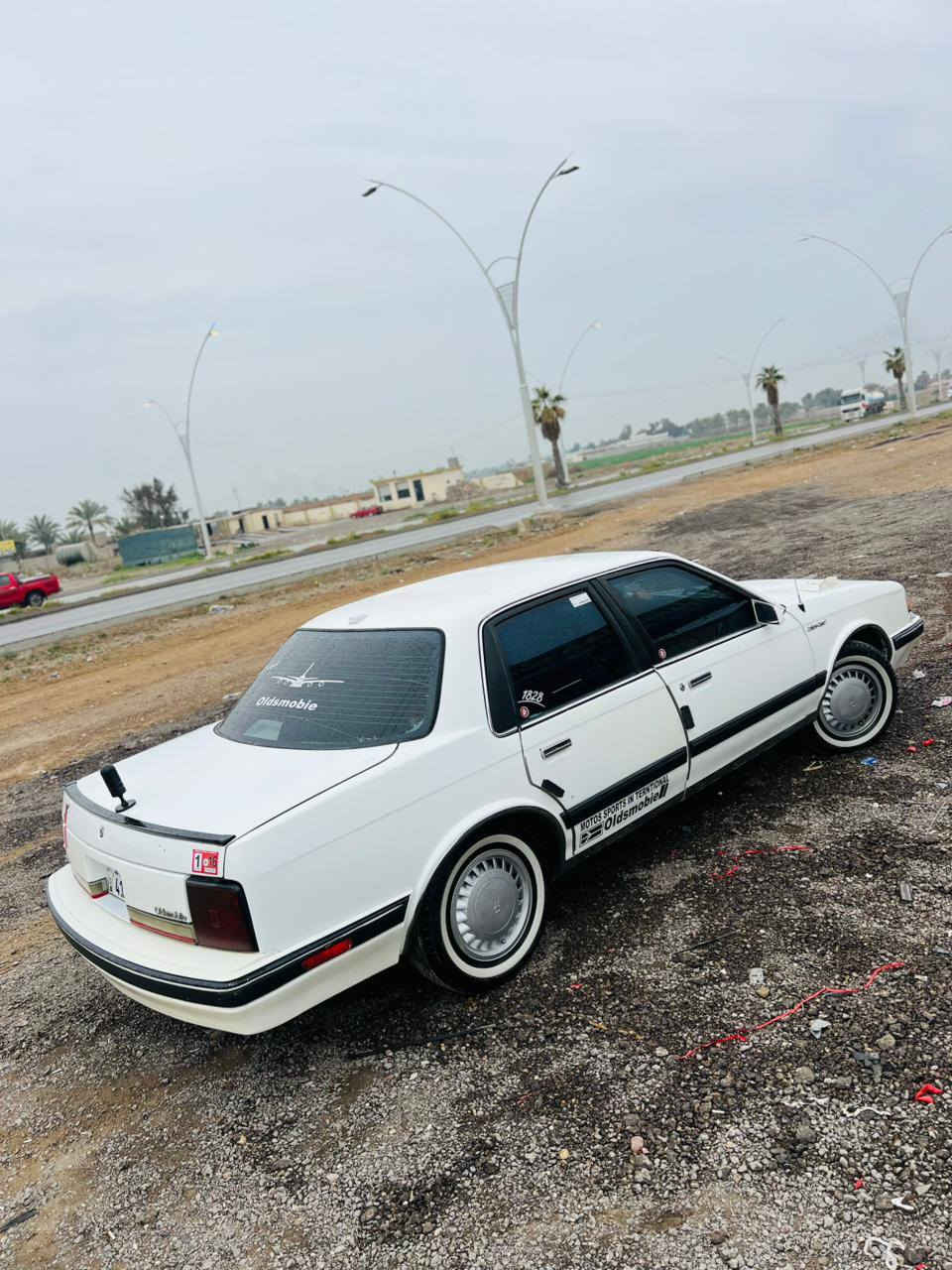 السلام عليكم
للبيع وترهم مراوس بسياره ادوات
اولدز 
موديل 1990
رقم بغداد دولي مشروع وطني
كير محرك شرط 
صدر جديد 
تخم تاير جديد 
كهربايات كلها شغاله مابيها نقص 
السياره احلى من الصوره 
السعر 43 وبيها مجال شي قليل 
مكان السياره تكريت الاستفسار الاتصال عل ***********
