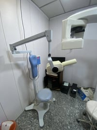 جهاز اشعه x-ray بحاله جيده جداً مع افلام العنوان بغداد 07704359117