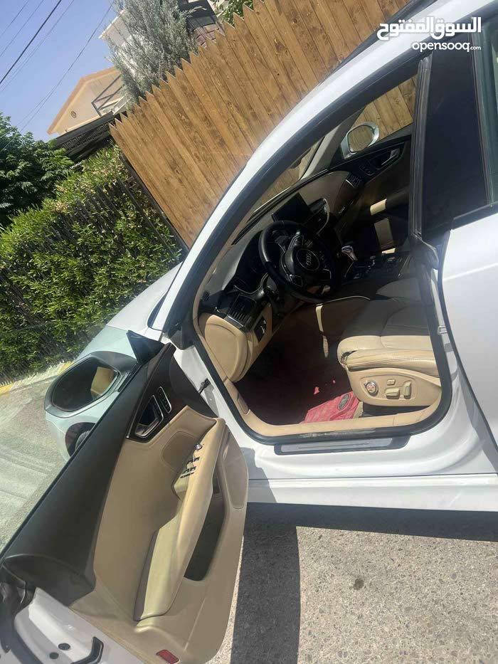 سلام عليكم شباب مرخصت الادمن 
عندي هاذي الاودي a7 مديل 2012 فول مواصفات اس لاين اكواترو السياره شغاله بس يحتاجلها ادامه للمحرك السعر 110 وبيها مجال حك الجيه  السياره مكانها بغداد الي حاب ايشوفها الاستفسار الاتصال 
*********** 
تحياتي للجميع
