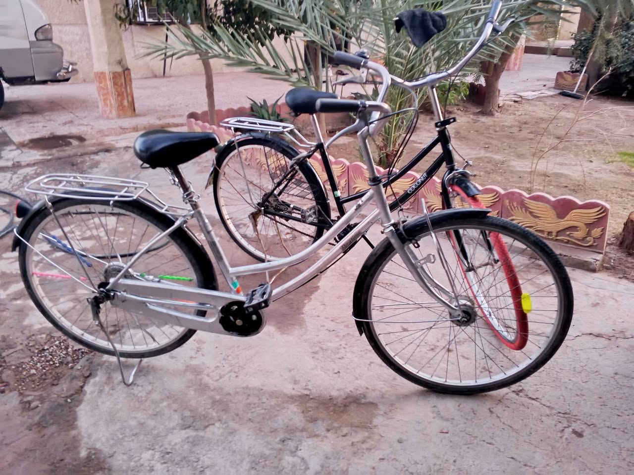 للبيع
بايسكل الرصاصي حجم ٢٦ سعر ٦٥الف
بايسكل الاسود حجم ٢٦ سعر ٧٥الف
مكاني بغداد التاجي 
للتواصل ‏‪***********‬‏
