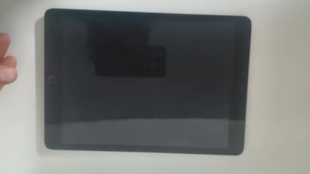 ايباد الجيل التاسع (الأضرار ؟ مبدل كلاسة وانحناء بسيط) البطارية فوق ال 90الذاكرة٦٥نضيف وحلو ويصلح للألعاب والدراسة الموديل٢٠٢١التحديث٢٦ ابيع٢٠٠ وإذا عندك مراوس أبل نزل تحياتي للجميع


**إذا كنت صاحب هذا الإعلان وتريد حذفه لأي سبب، رجاءا أرسل رسالة إلى الدعم الفني**