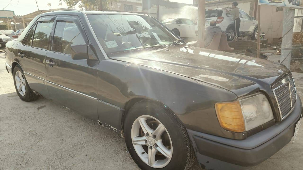 مارسدس دب موديل 88 سياره جاهزه من كلشي كهربائيات تخم تايرات تبريد تدفئه حداديه مداور ثاني يوم
*********** حلة, بابل
