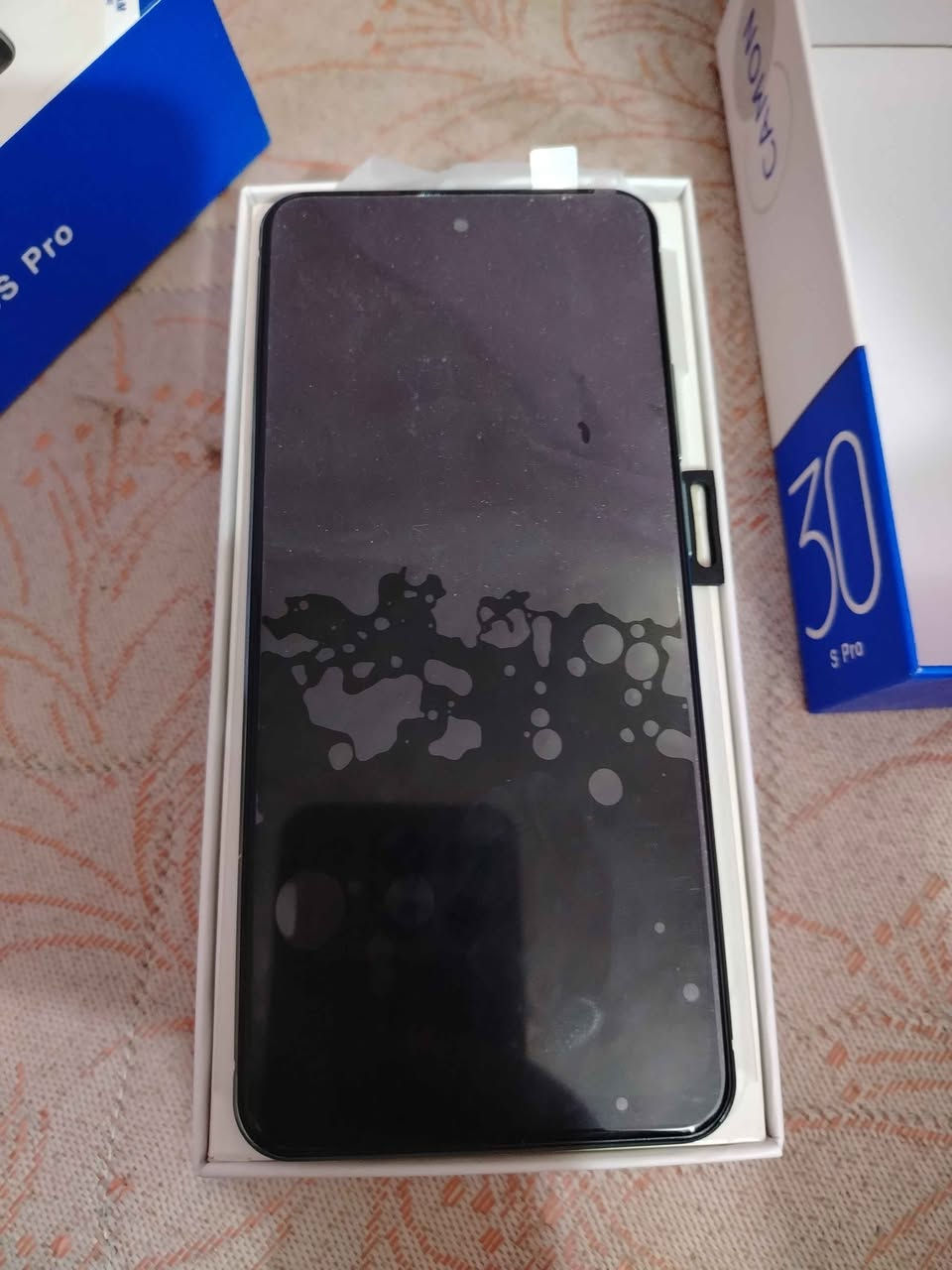 موبايل جديد  مامستخدم بالباكيت المكان سماوة السعر 200 وبي مجال ويا لزكة شاشة جديدة السماوا, المثنى


**إذا كنت صاحب هذا الإعلان وتريد حذفه لأي سبب، رجاءا أرسل رسالة إلى الدعم الفني**