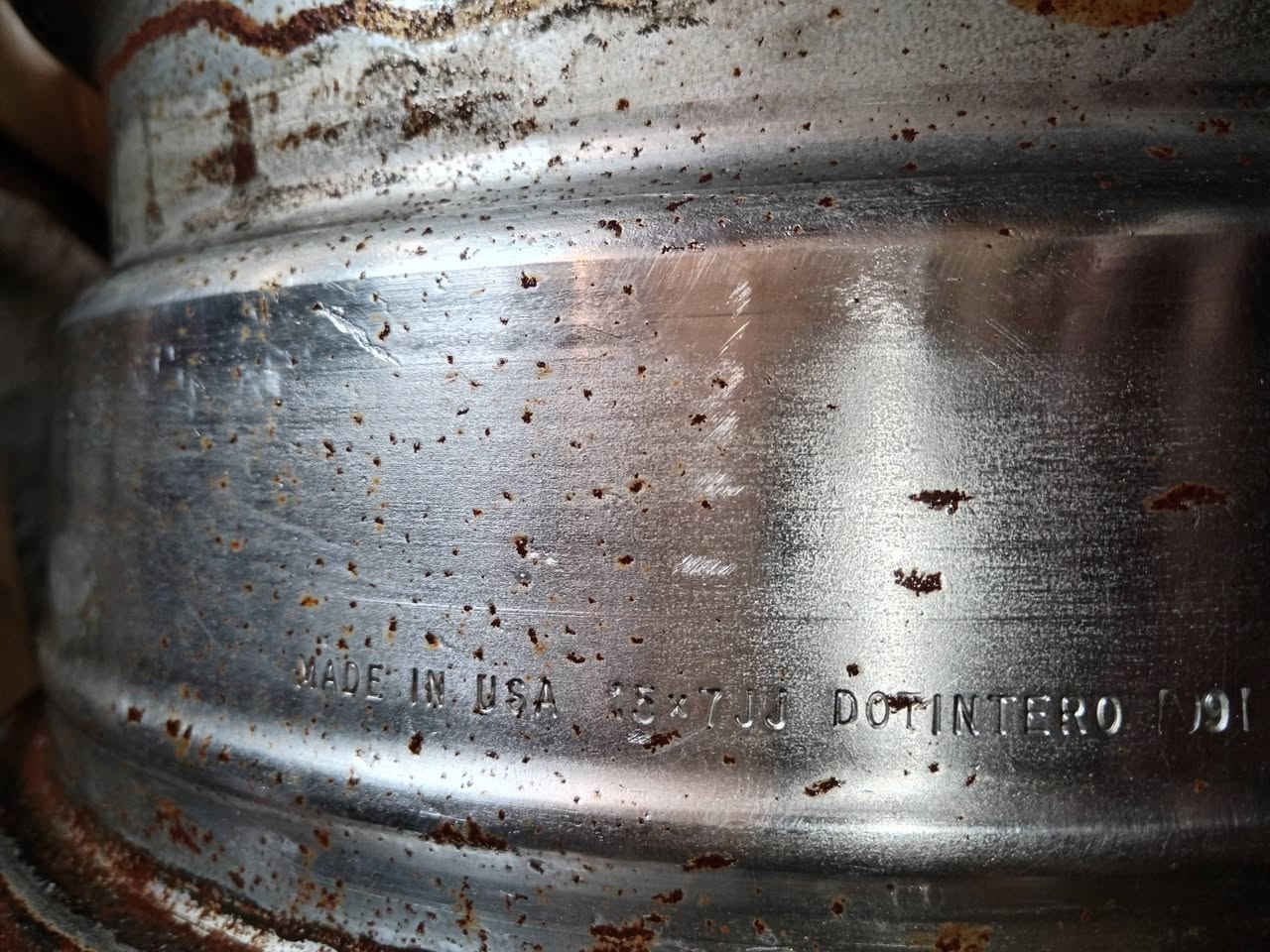 السلام عليكم
اخوان تخم ويلات أمريكي حجم ١٥ للبيع ٤ استدات جوكر ماأعرف مال أي سياره السعر ٢٥٠ الف للتواصل
***********
