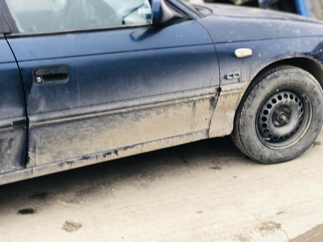 استره مديل 93 حجم 20 تبريد ثلج مكينه وكير شرط طخم تواير جواها جدد باتري جديد هزه جديده سنويه لل 28 
*********** للاستفسار
